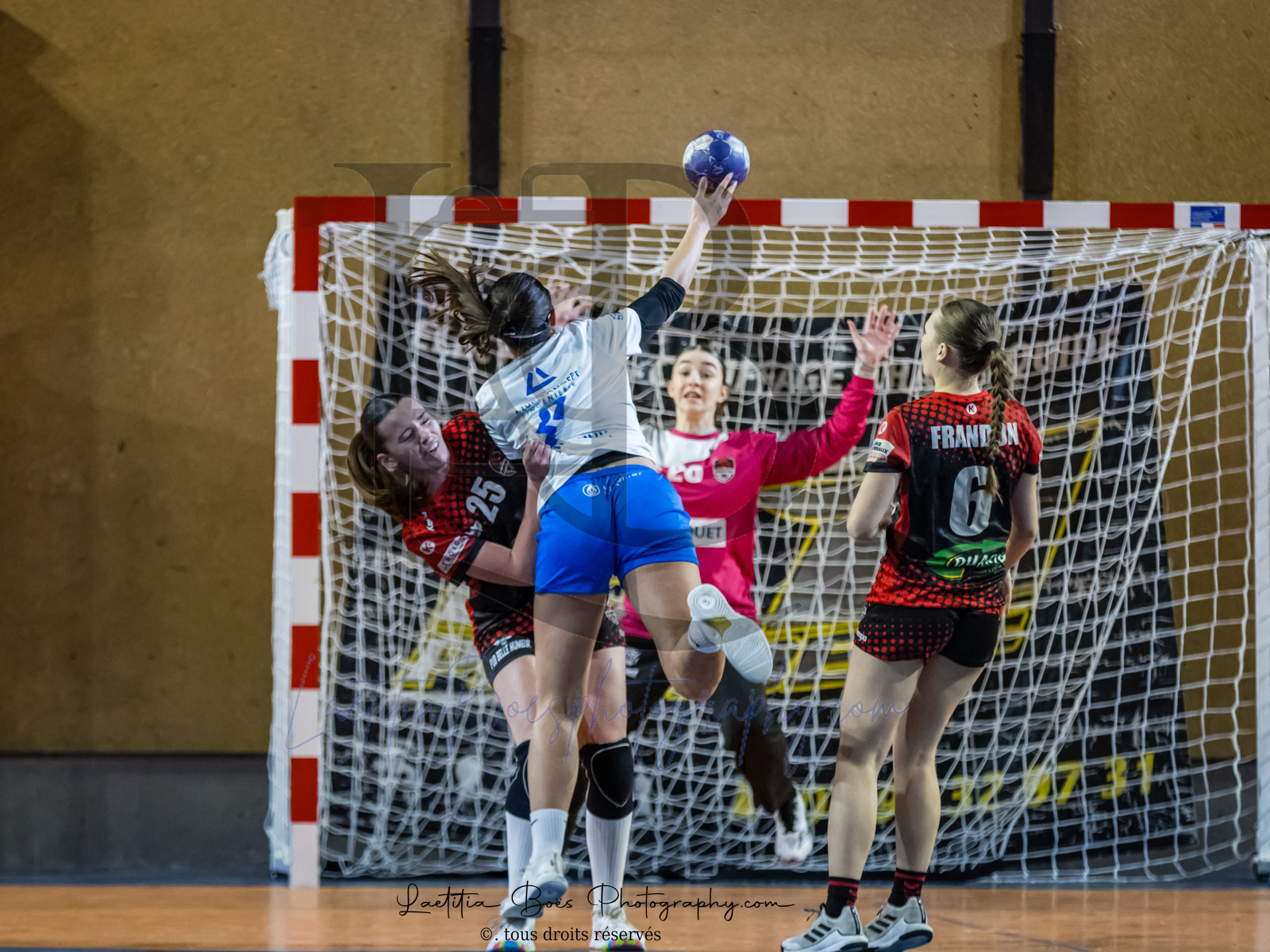 USB (SF1) x Antibes Juan les Pins