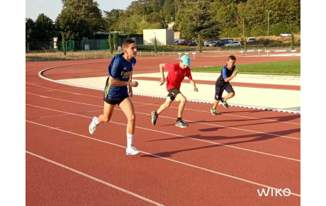 Les garçons en mode athlétique